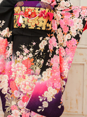 FR-048　黒地ピンク花　振袖