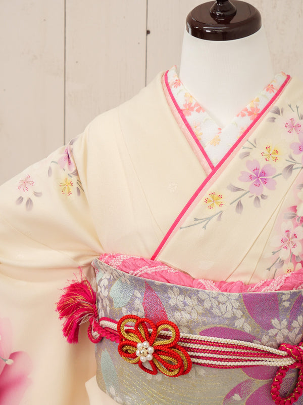 FR-087　白地ピンク牡丹　振袖