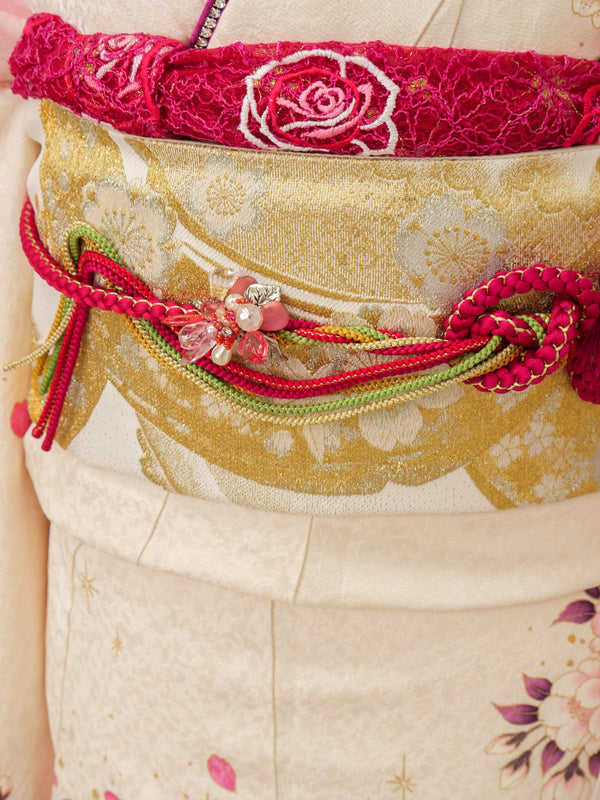 FR-051   白地ピンク菊　振袖