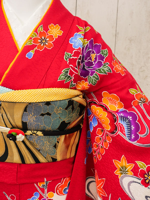 FR-058　赤地丸花古典　振袖