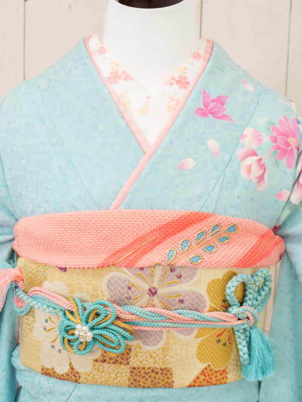 FR-088   水色地ピンク牡丹　振袖