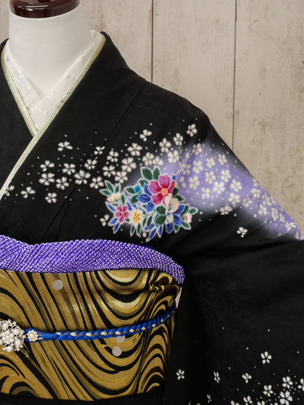 FR-064   黒地青白小花　振袖