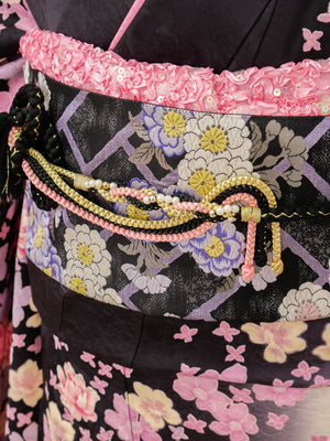 FR-066   黒地ピンク花　振袖