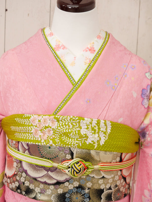 FR-068　ピンク地小花　振袖