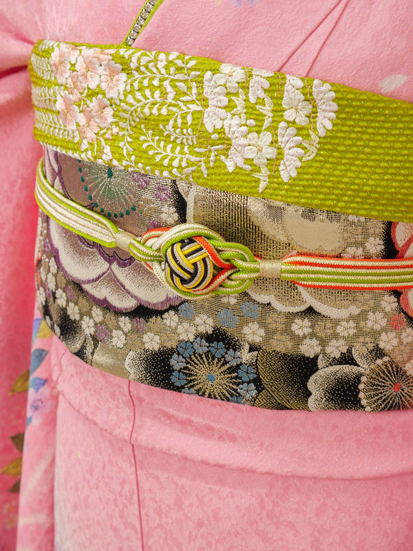 FR-068　ピンク地小花　振袖