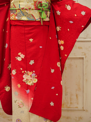FR-071    赤地小花　振袖