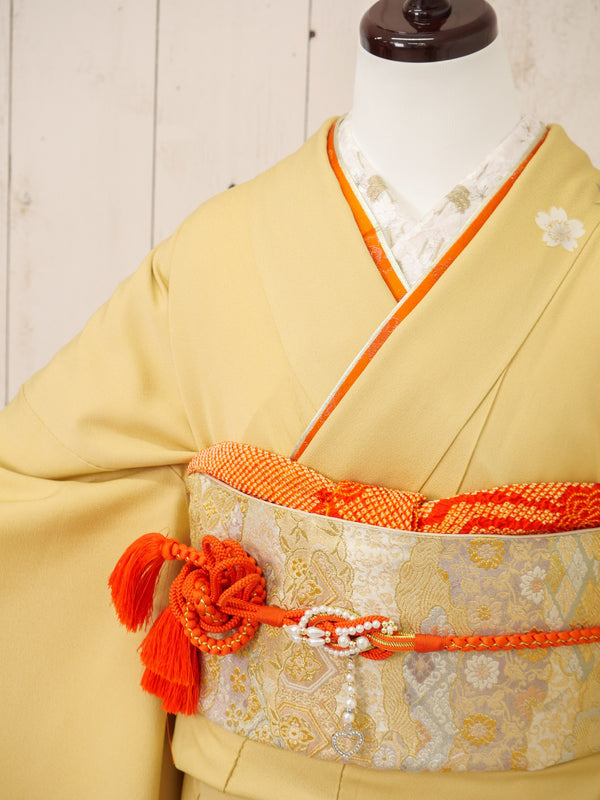 FR-072　黄色地古典　振袖
