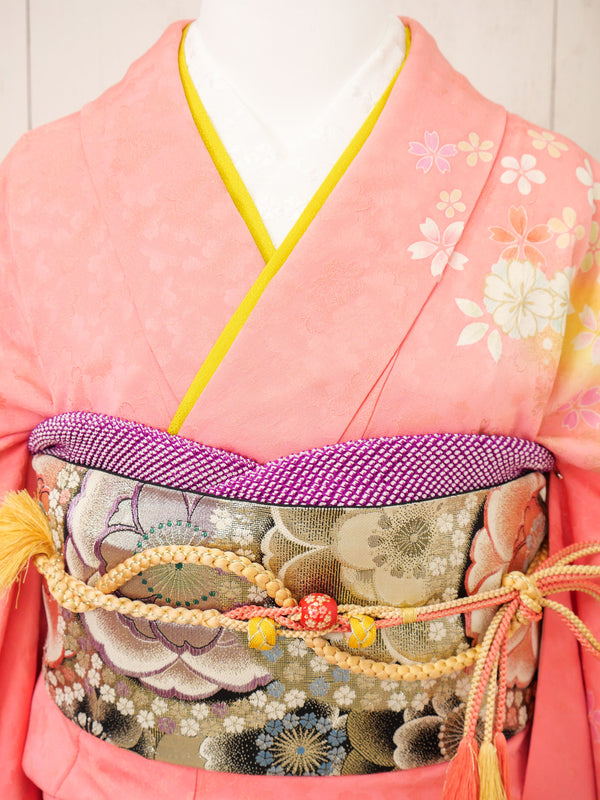 FR-073　ピンク地黄色小花　振袖