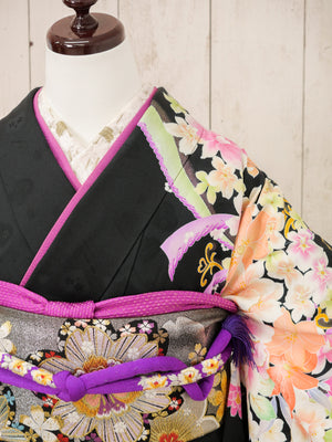 FR-074　黒地緑ツタ　振袖