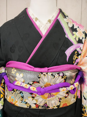 FR-074　黒地緑ツタ　振袖