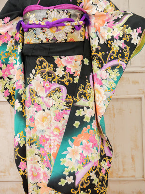 FR-074　黒地緑ツタ　振袖