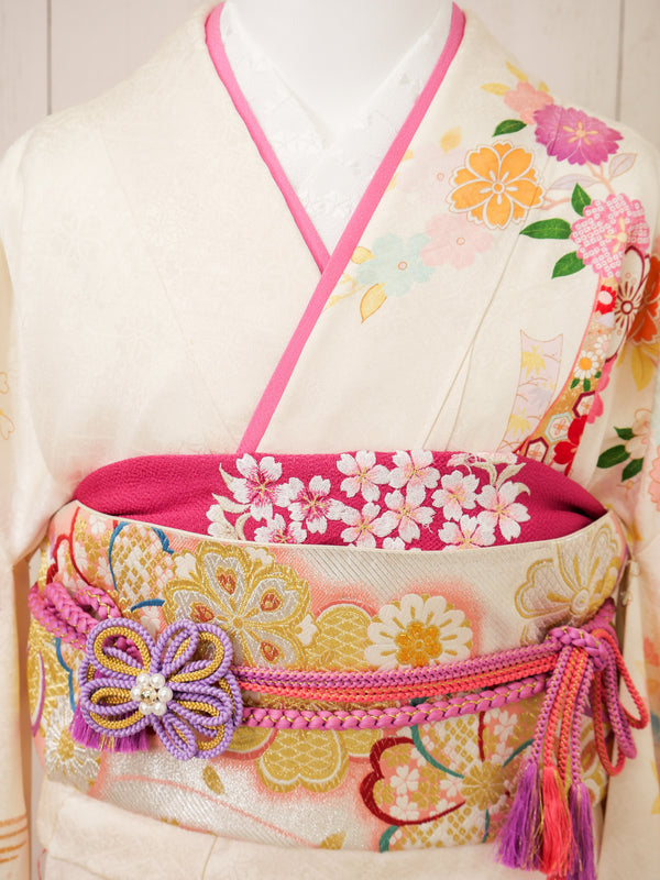 FR-089　白地ピンク小花波　振袖