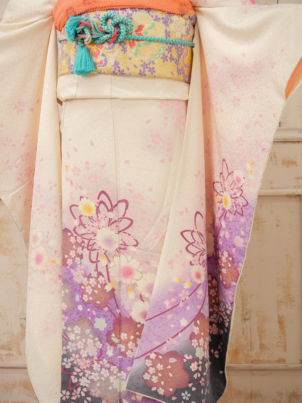 FR-076   白地桜　振袖