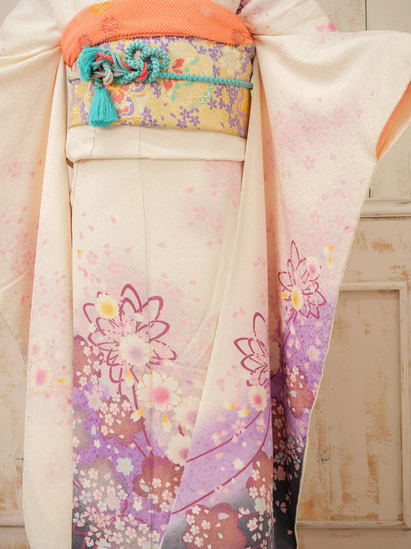 FR-076   白地桜　振袖