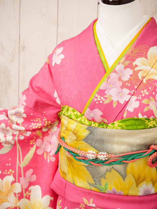 FR-078　ピンク地百合　振袖