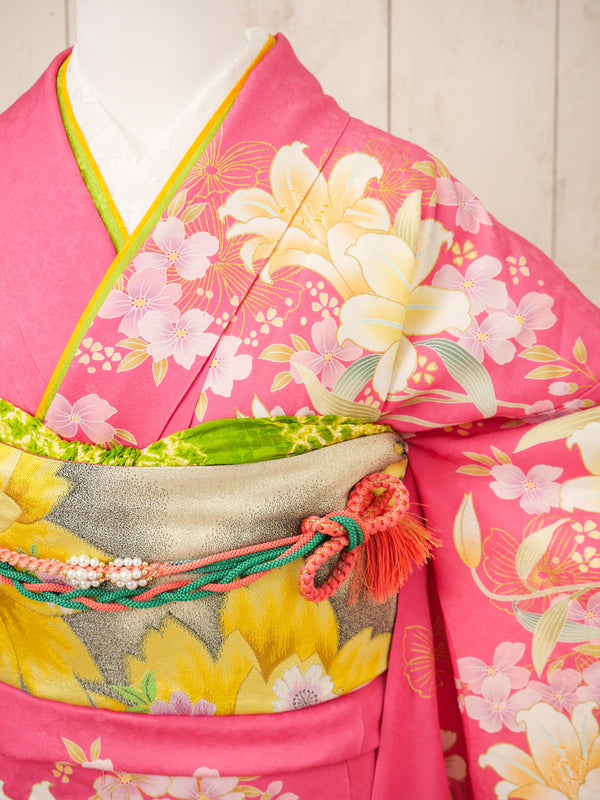 FR-078　ピンク地百合　振袖