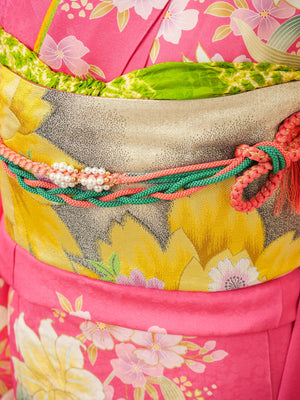 FR-078　ピンク地百合　振袖