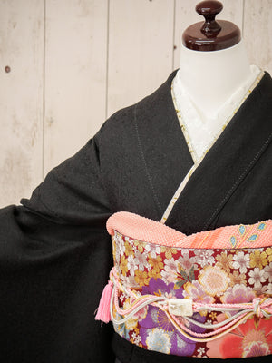 FR-084    黒地ピンク桜　振袖