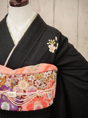 FR-084    黒地ピンク桜　振袖
