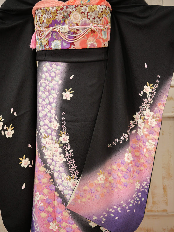 FR-084    黒地ピンク桜　振袖