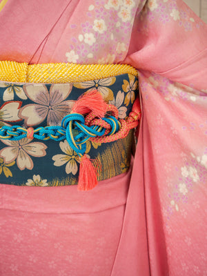 FR-085   ピンク地小花　振袖