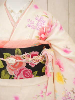 FK-012　桃花彩日和　振袖