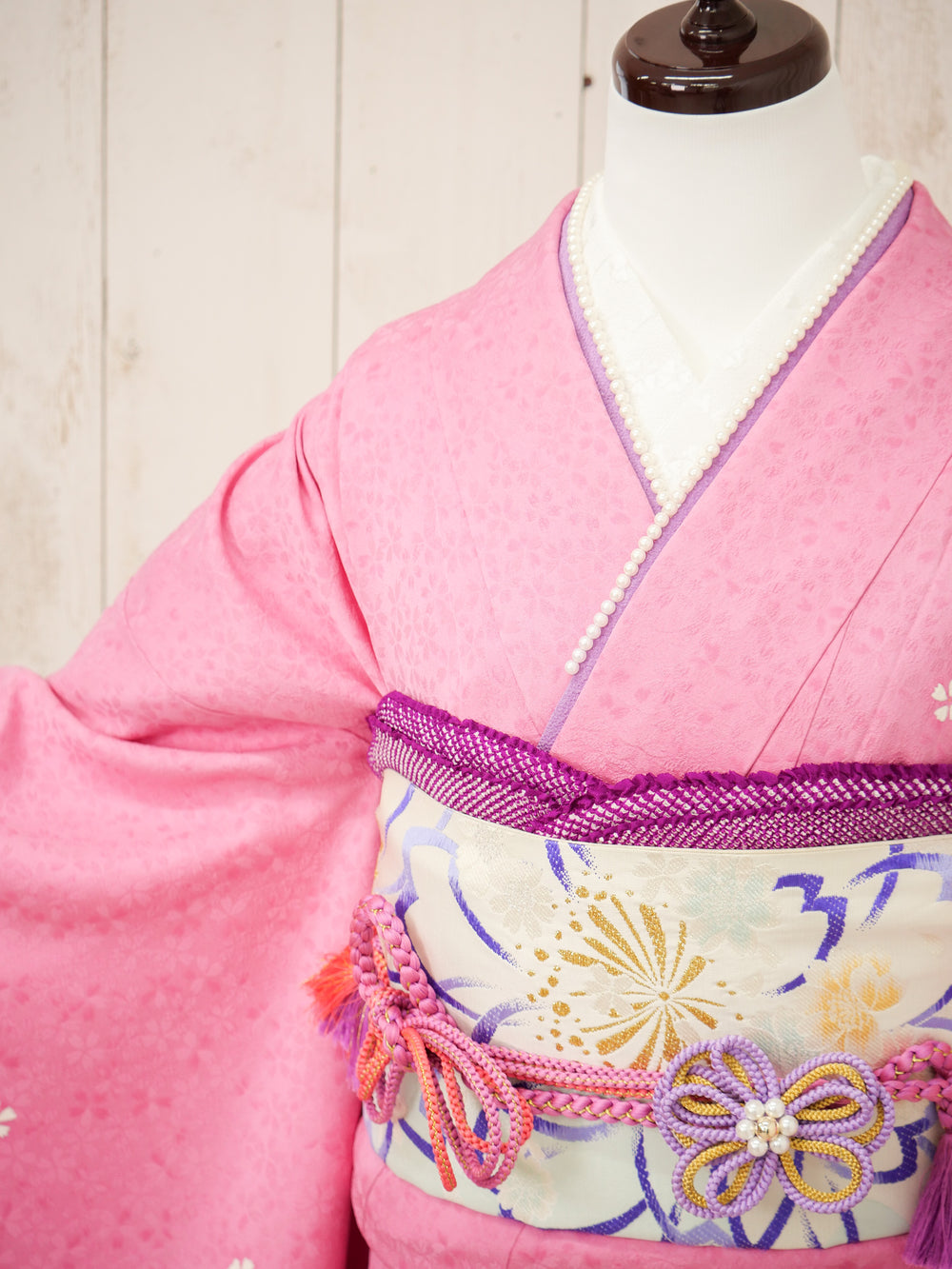 FK-014　ピンク地白小花　振袖.