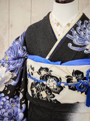 FK-022　黒地青菊　振袖.