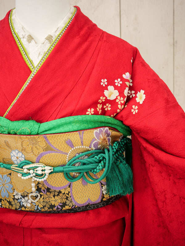 FK-024　赤地白小花　振袖.