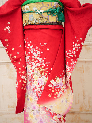 FK-024　赤地白小花　振袖.