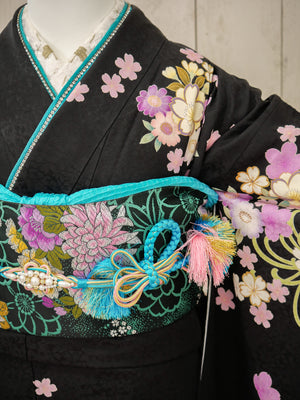 FK-027　黒地パープル菊　振袖.