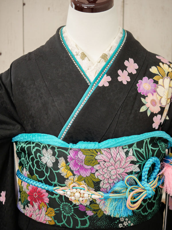 FK-027　黒地パープル菊　振袖.