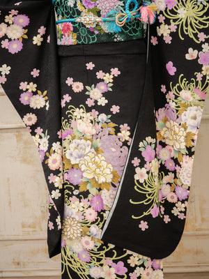 FK-027　黒地パープル菊　振袖.