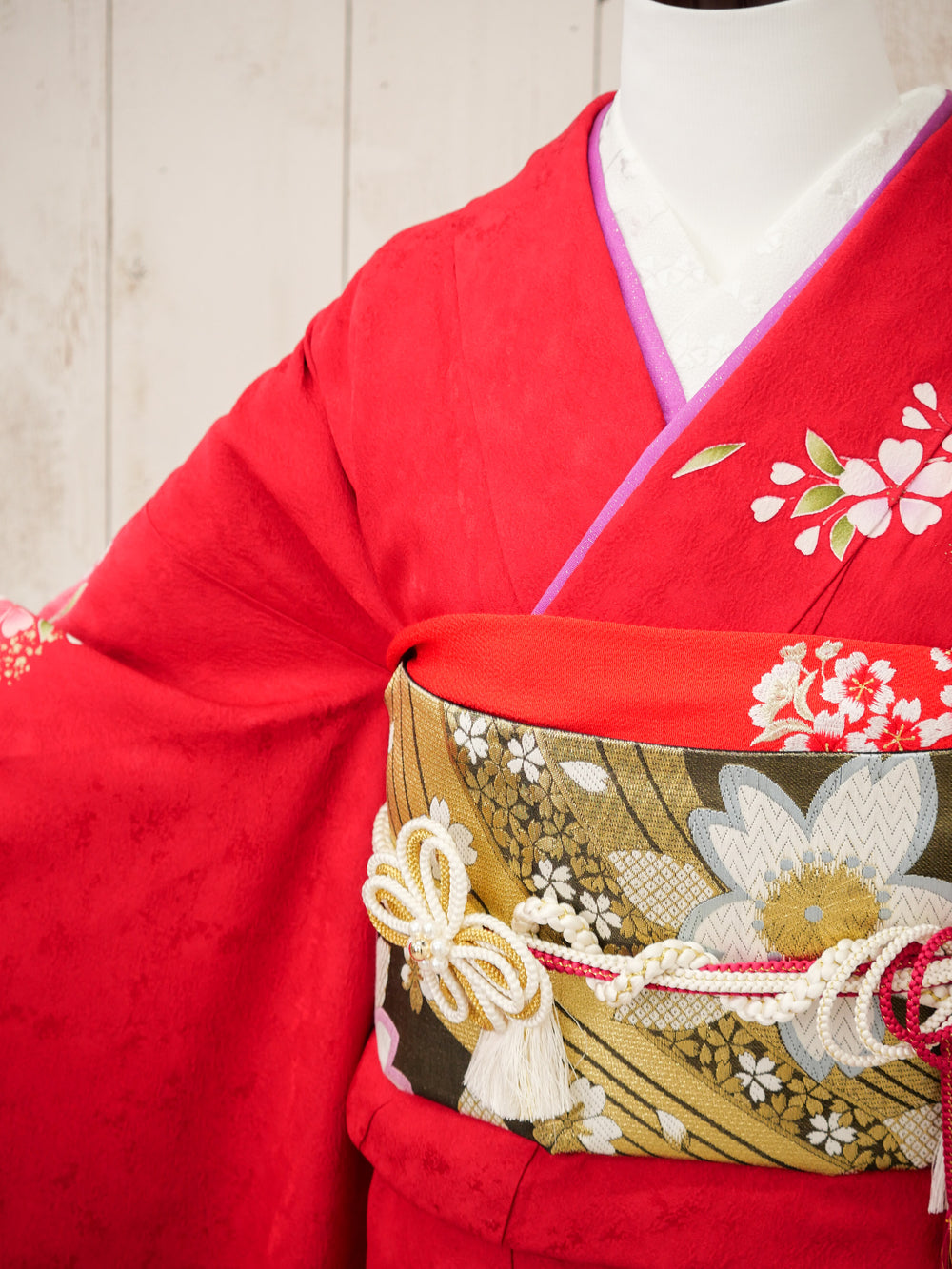 FK-029　赤地枝垂れ桜　振袖.