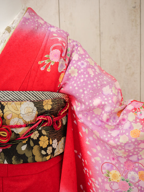 FK-030　赤地ピンク花　振袖.
