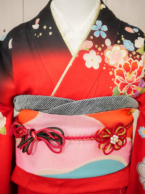 FK-036　赤地黒グラデ　振袖.