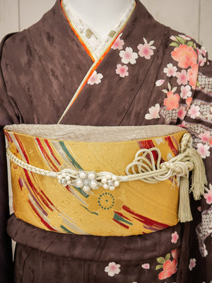 FK-038　茶色地花　振袖.