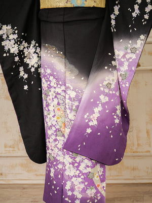 FK-040　黒地紫枝垂れ桜　振袖.