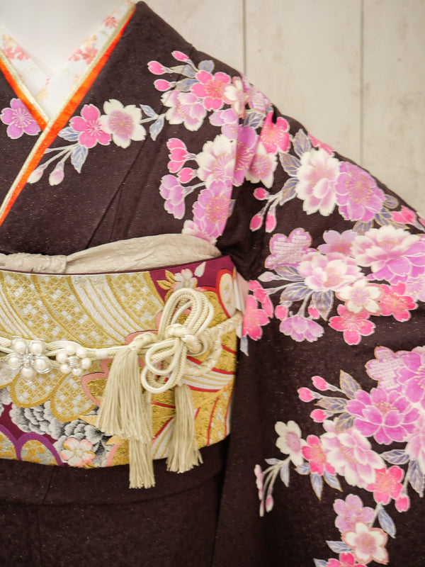 FK-043　茶地ピンク花　振袖.