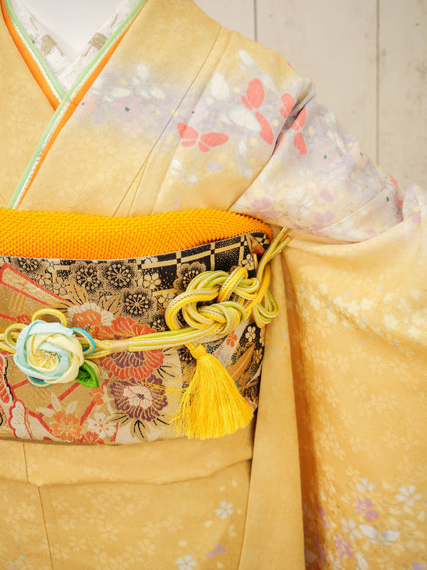 FK-044　黄色地ピンク蝶　振袖.