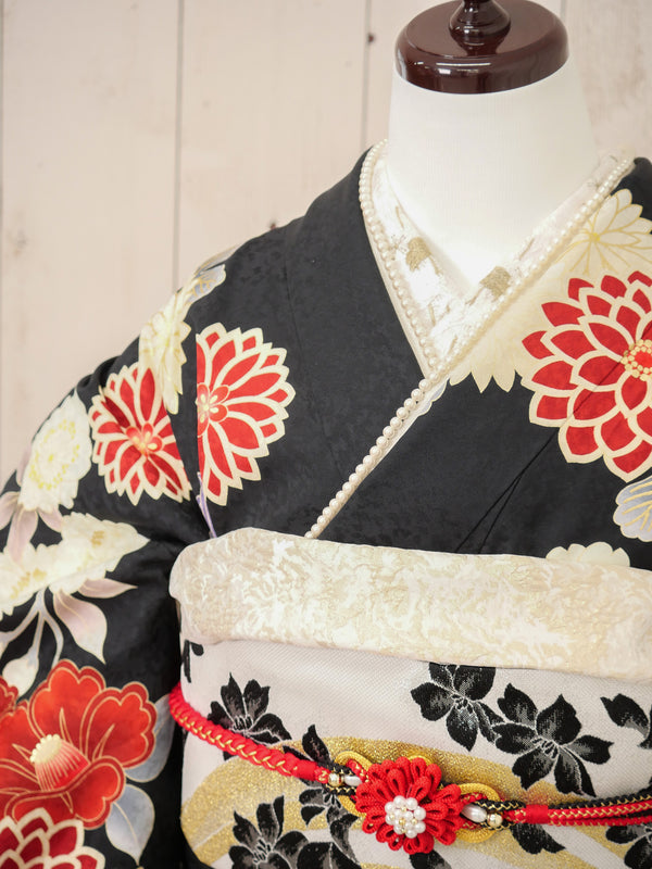 FI-001   花霞の艶　振袖