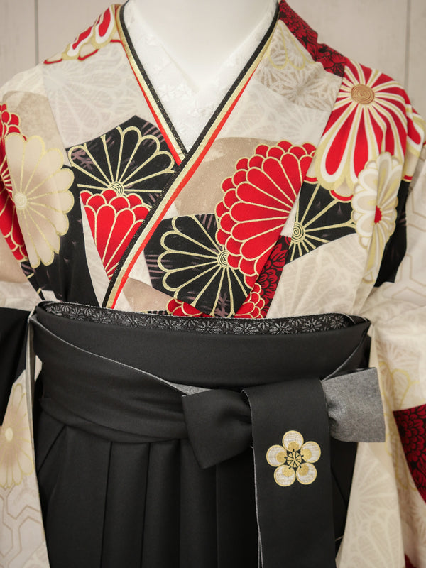 KR-136/JAPAN STYLE×中村里砂 ベージュ扇面に菊　卒業袴