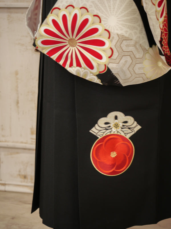 KR-136/JAPAN STYLE×中村里砂 ベージュ扇面に菊　卒業袴