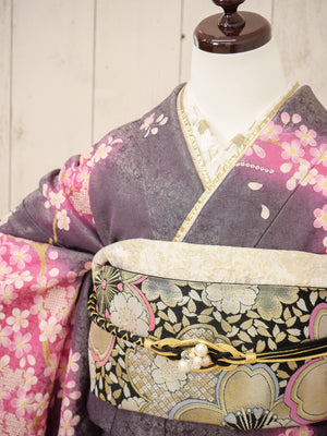 FI-005   桜時雨　振袖