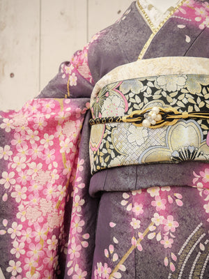 FI-005   桜時雨　振袖