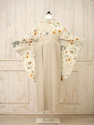 KR-137/JAPAN STYLE×中村里砂 グレージュ牡丹八重桜　卒業袴.