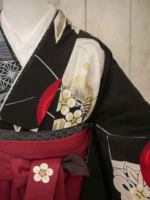 KR-138/JAPAN STYLE×中村里砂 黒片身替り　卒業袴