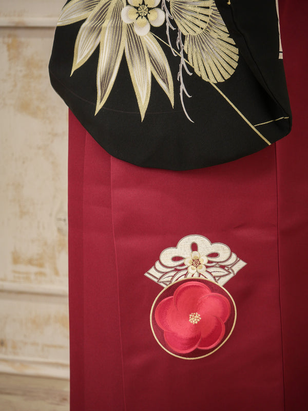 KR-138/JAPAN STYLE×中村里砂 黒片身替り　卒業袴