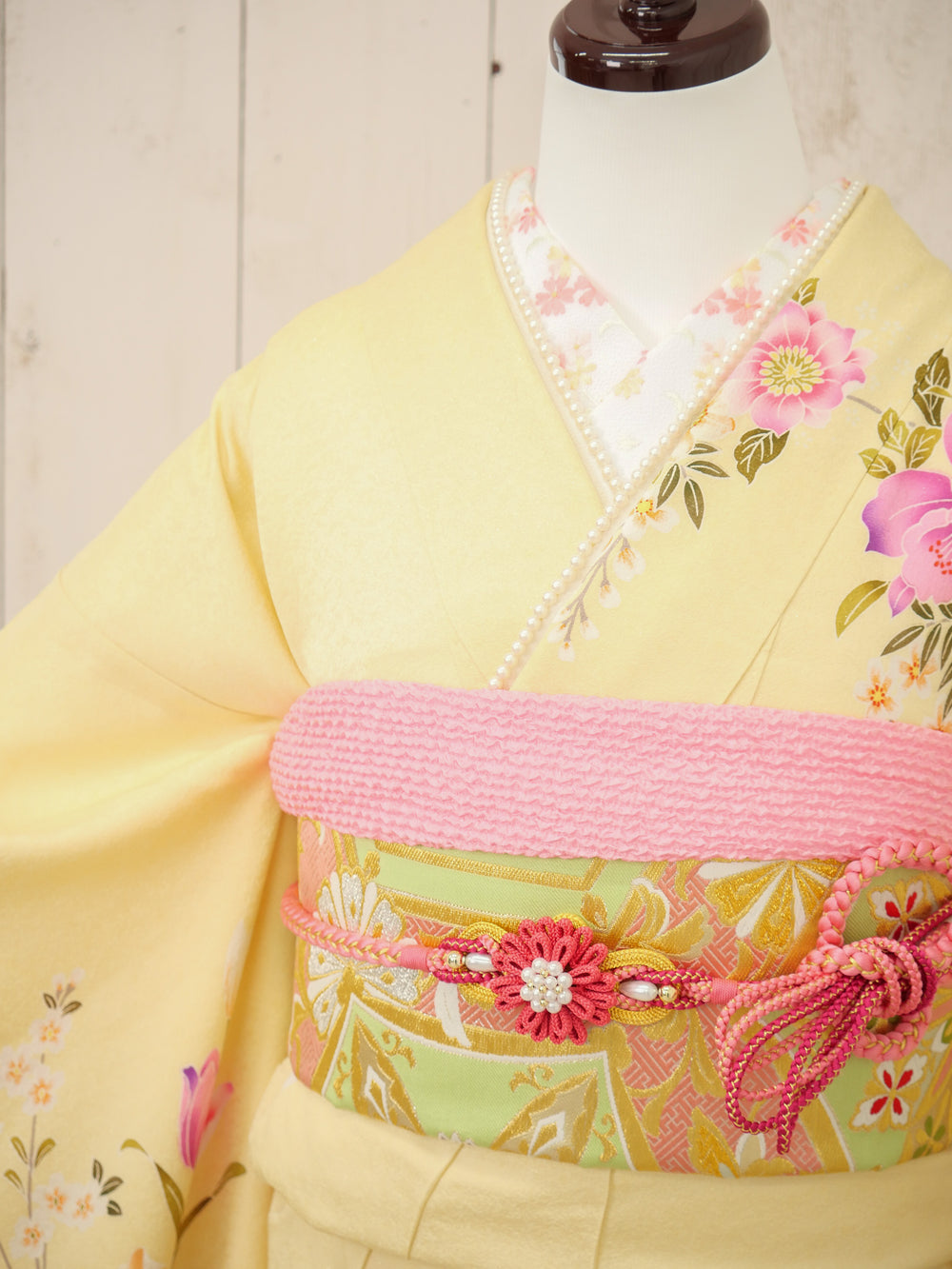 FI-008　黄色×ピンク薔薇　振袖