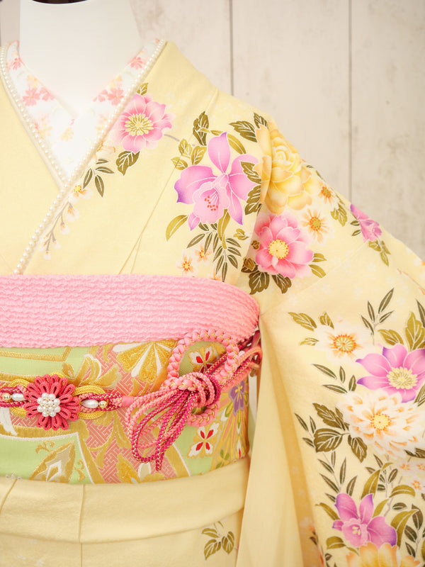 FI-008　黄色×ピンク薔薇　振袖